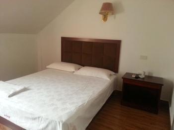 Wuhan Tianlun Holiday Hotel Экстерьер фото
