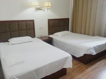 Wuhan Tianlun Holiday Hotel Экстерьер фото